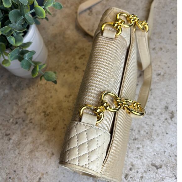 Bally Bone Ivory Cream Vintage Leather Quilted Woven Chain Shoulder Bag NWT - Picture 9 of 10